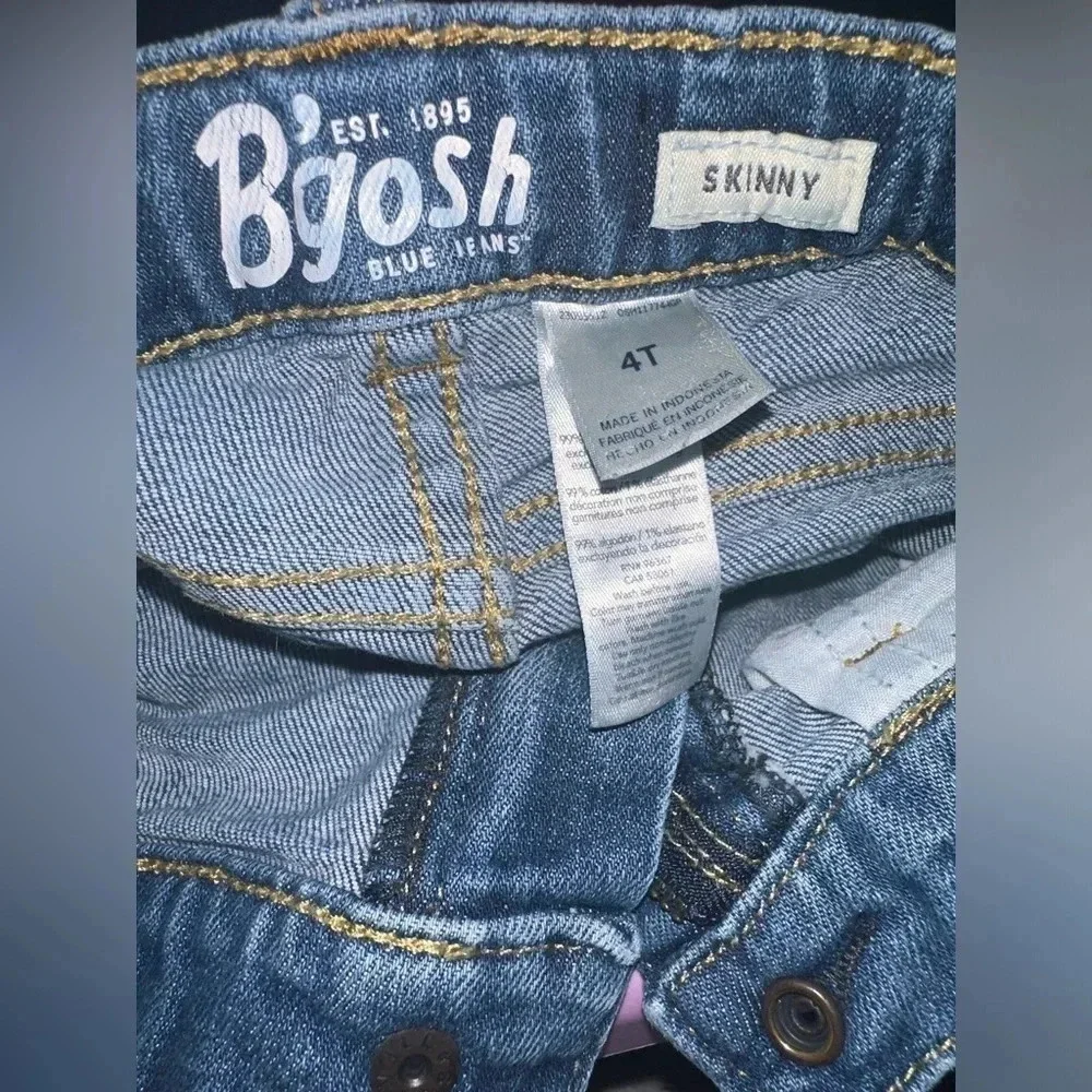 OshKosh Bgosh kids skinny blue jeans size 4t. Adjustable waist